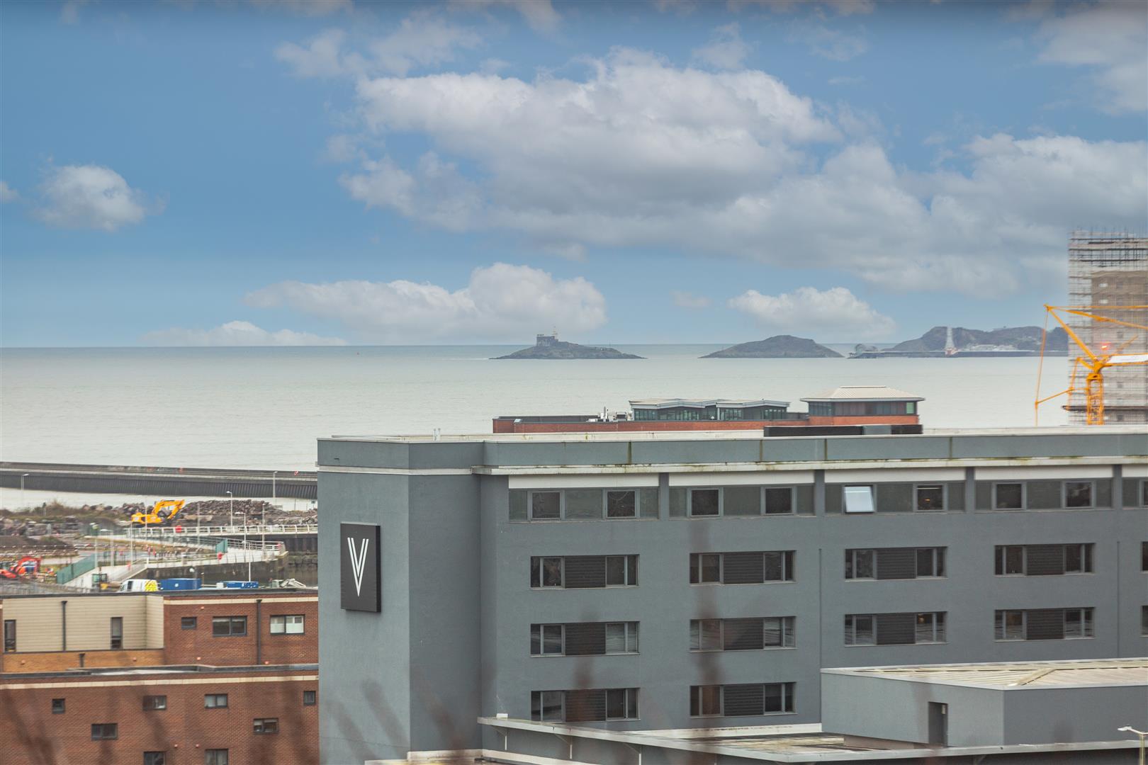 Longford Crescent, St. Thomas, Swansea, SA1 8HS